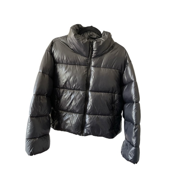 Short black Puffer Jacket - Picture 1 of 6
